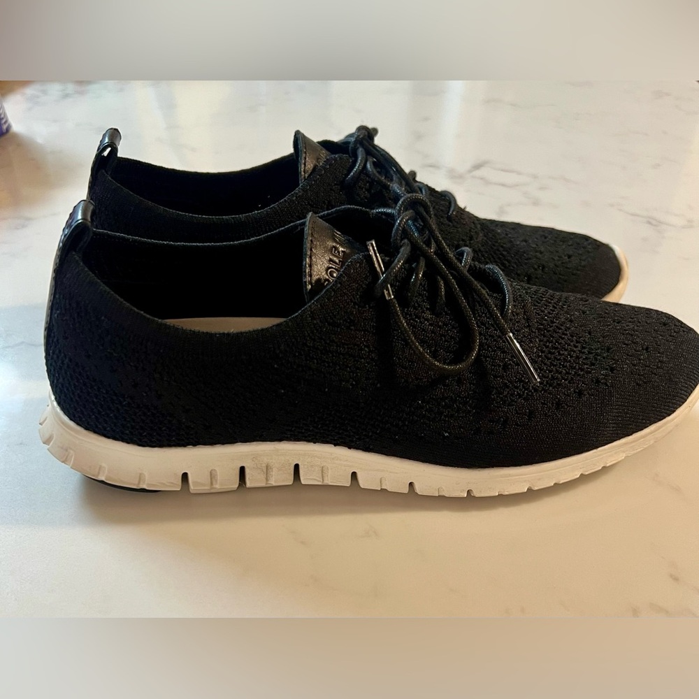 Cole Haan Zerogrand Women’s stitchlite wingtip sneaker Size 8.5